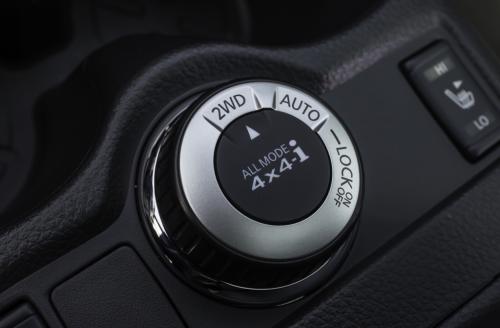 nissan-qashqai-2014-215-interior-14.jpg