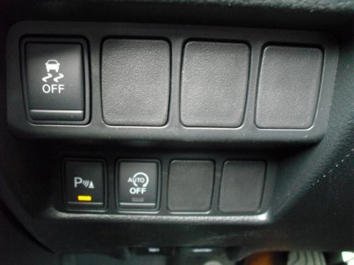 nissan-qashqai-2014-215-interior-73.jpg