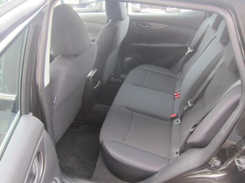 nissan-qashqai-2014-215-interior-82.jpg