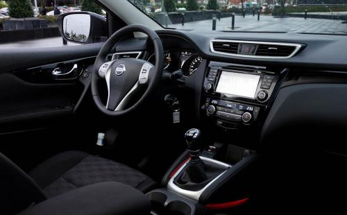 nissan-qashqai-2014-215-interior-67.jpg