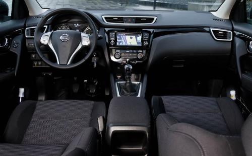 nissan-qashqai-2014-215-interior-54.jpg