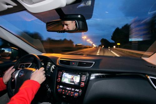 nissan-qashqai-2014-215-interior-21.jpg