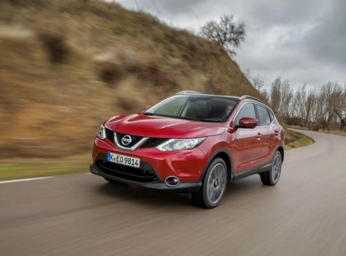 nissan-qashqai-2014-2015-red-42.jpg