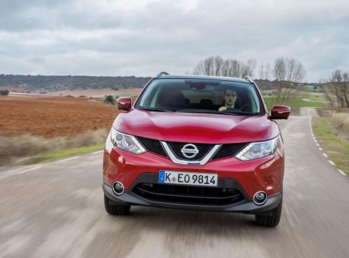 nissan-qashqai-2014-2015-red-38.jpg