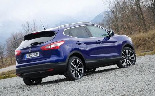 nissan-qashqai-2014-2015-blue-21.jpg