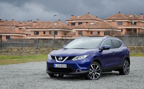 nissan-qashqai-2014-2015-blue-17.jpg