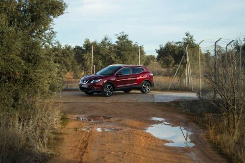 nissan-qashqai-2014-2015-red-23.jpg