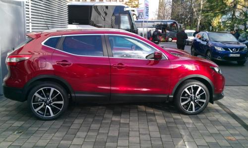 nissan-qashqai-2014-2015-red-08.jpg