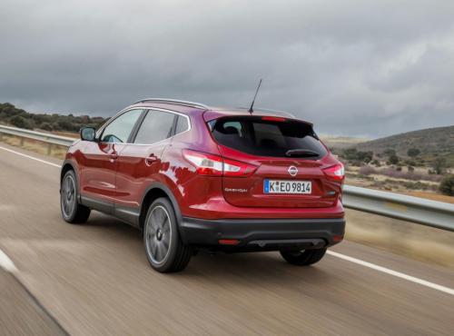 nissan-qashqai-2014-2015-red-41.jpg