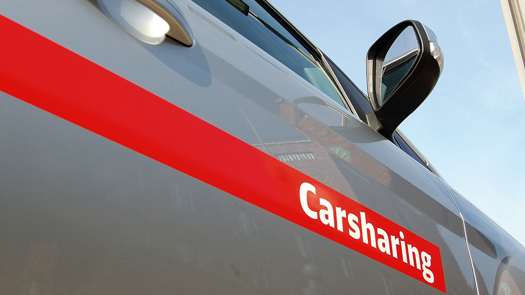 Количество carsharing автомобилей увеличивается